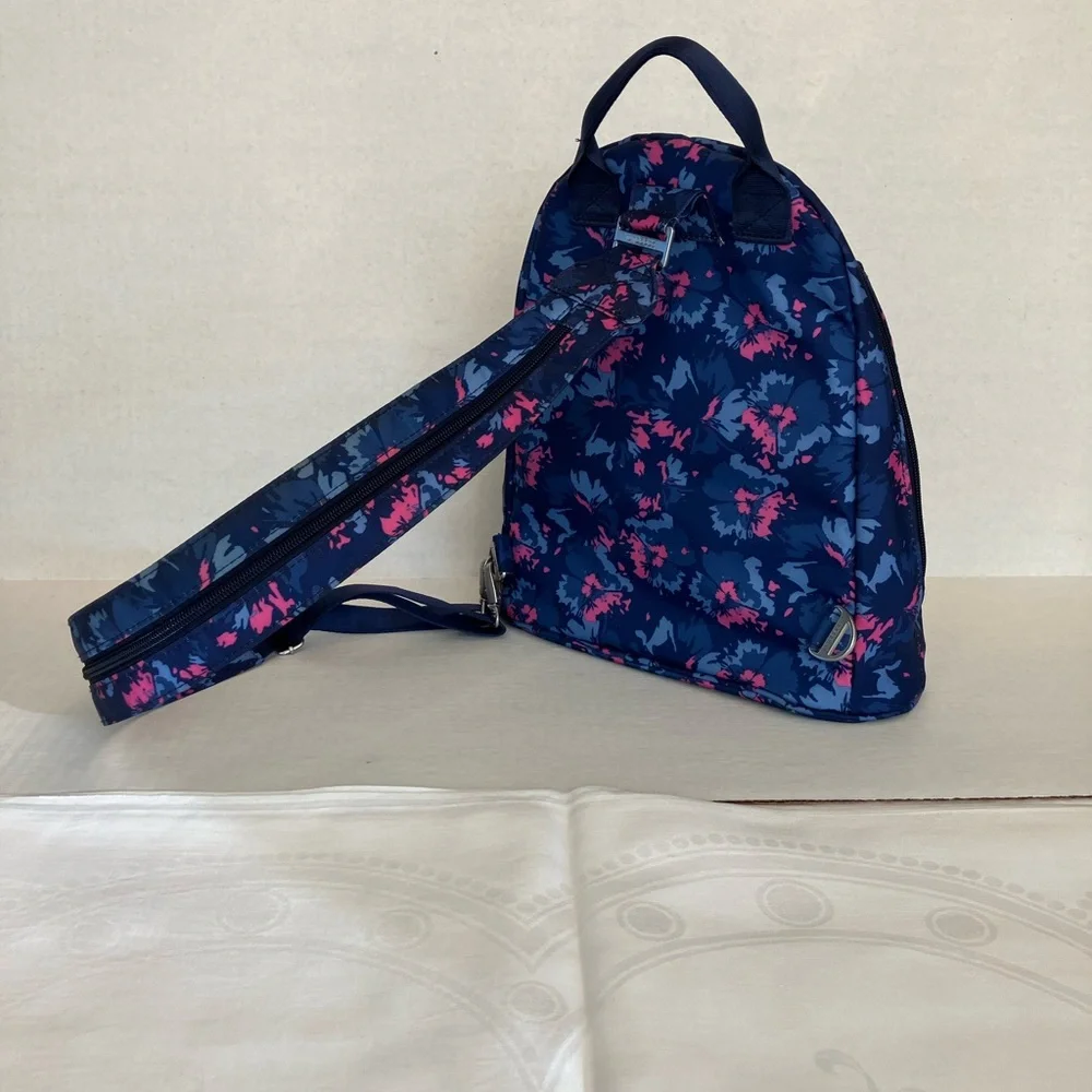 Baggalini backpack - Picture 3 of 6